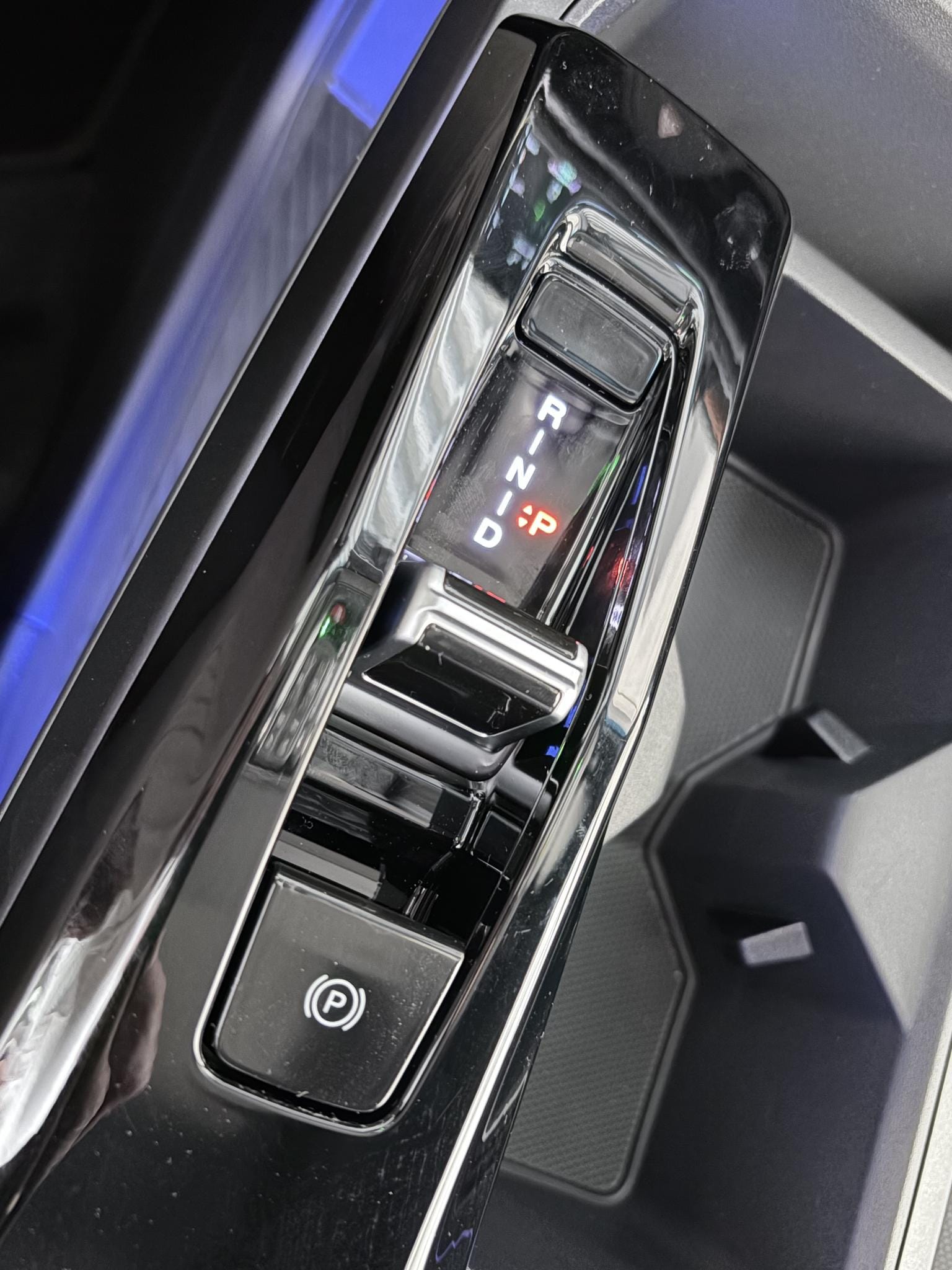 KGM Torres EVX Titanium 80.6 kWh Stoel/stuur verwarming / Stoelkoeling, Panoramadak , Rondomzicht camera's afbeelding 25