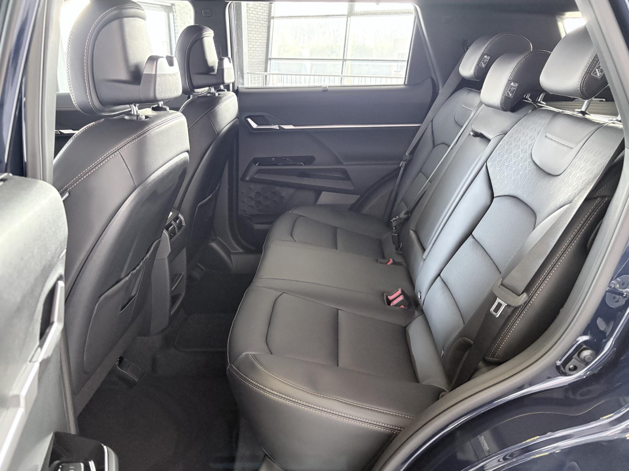 KGM Torres EVX Titanium 80.6 kWh Stoel/stuur verwarming / Stoelkoeling, Panoramadak , Rondomzicht camera's afbeelding 36