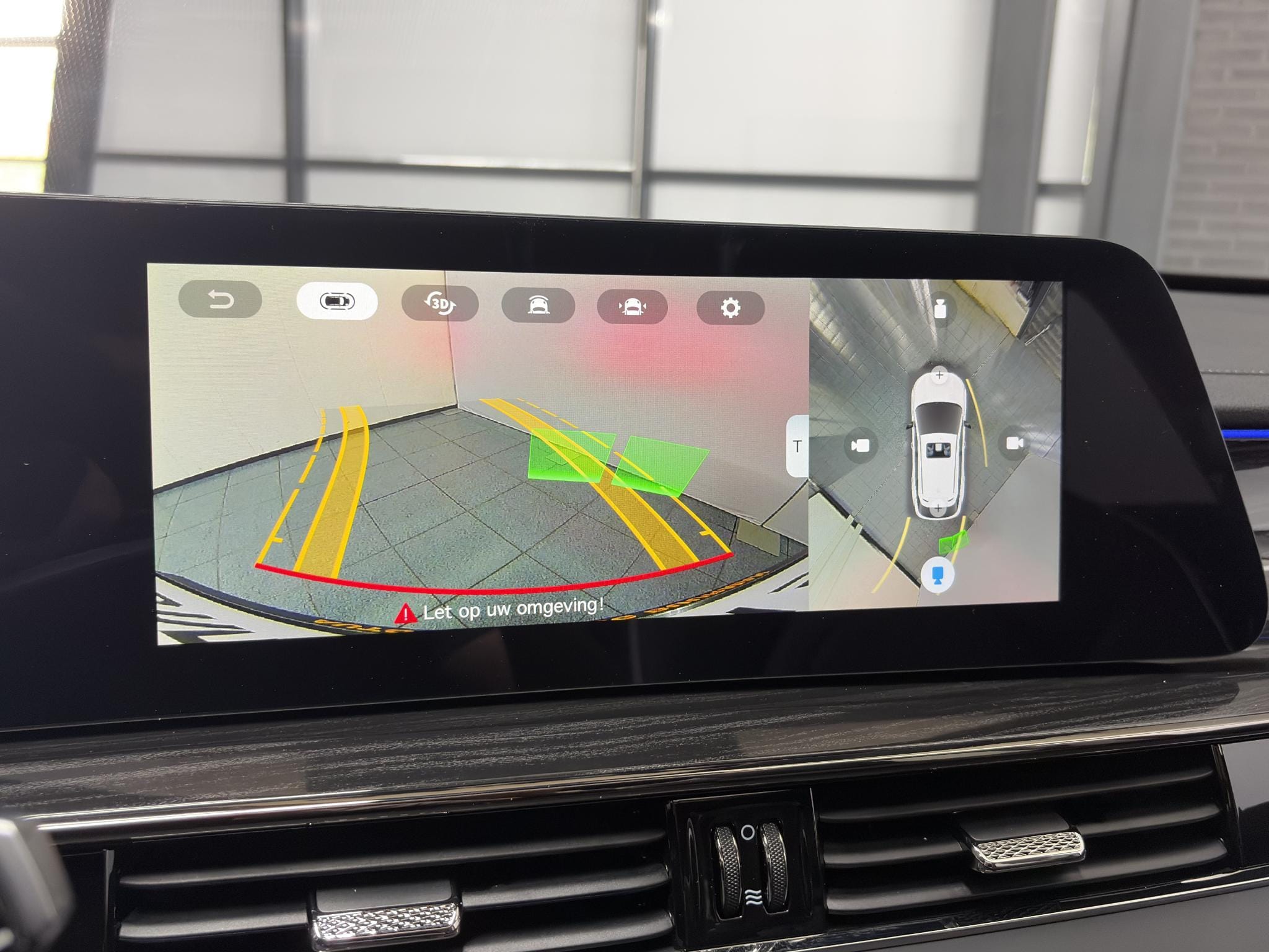 Omoda 5 EV Premium 61 kWh Heel compleet met schuifdak, lederen bekleding en rondom camera's afbeelding 29