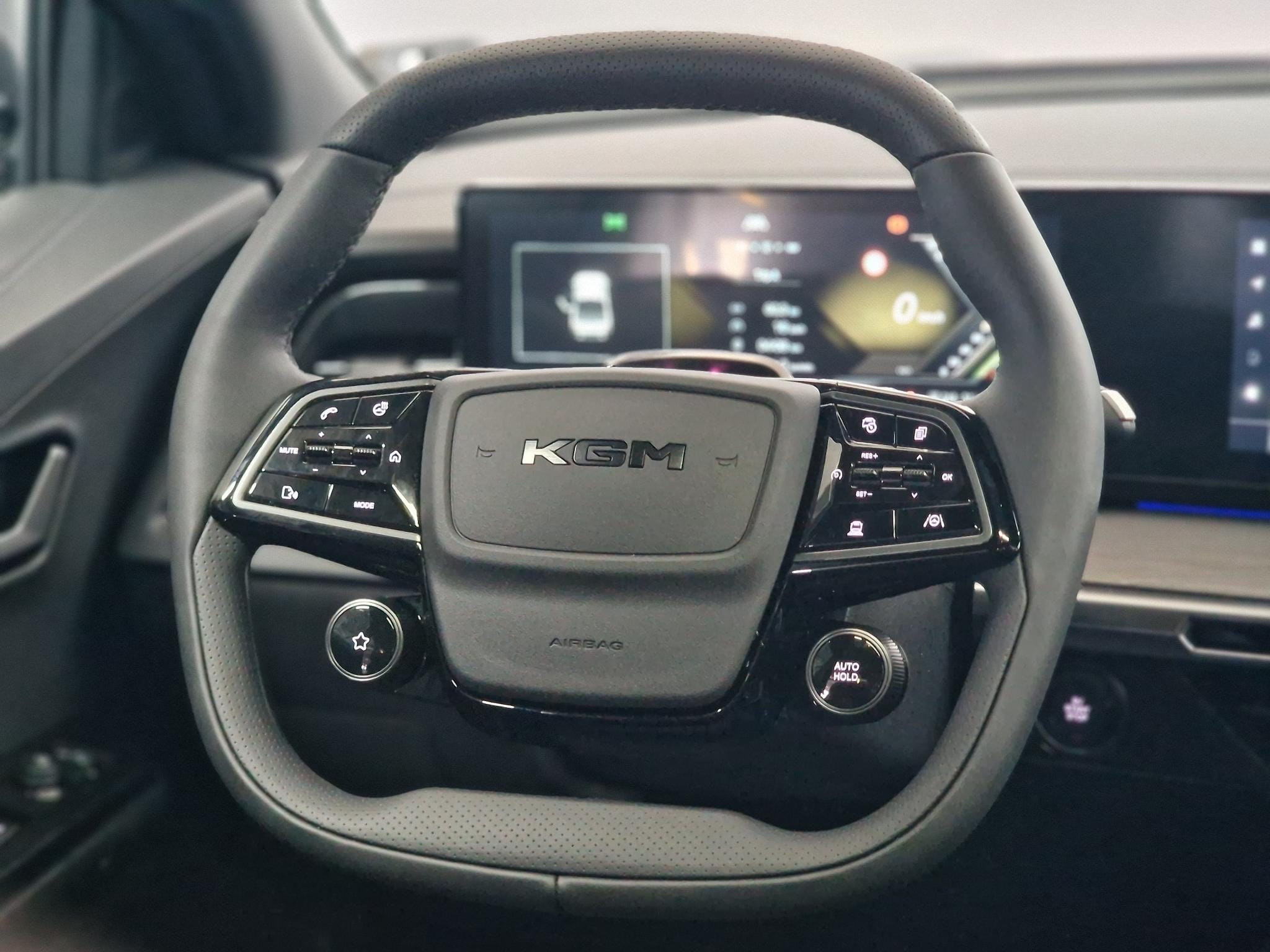 KGM Musso EV Black Line 80.6 kWh 4WD Luxe leder/suede bekleding, Schuifdak, Navigatie, 4x4, 2300kg trekgewicht! afbeelding 28