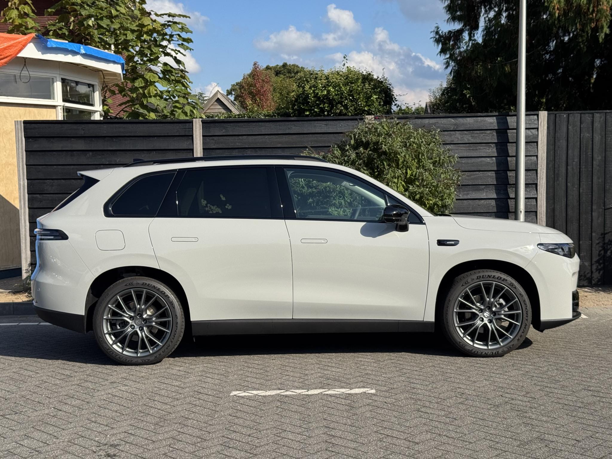 Leapmotor C10 Design REEV 28.4 kWh 218PK Automaat Navigatie, Camera 360, Lichtmetalen velgen, Elektrische Achterklep, Kunstlederen bekleding, Stoel Verwarming & Ventilatie afbeelding 8