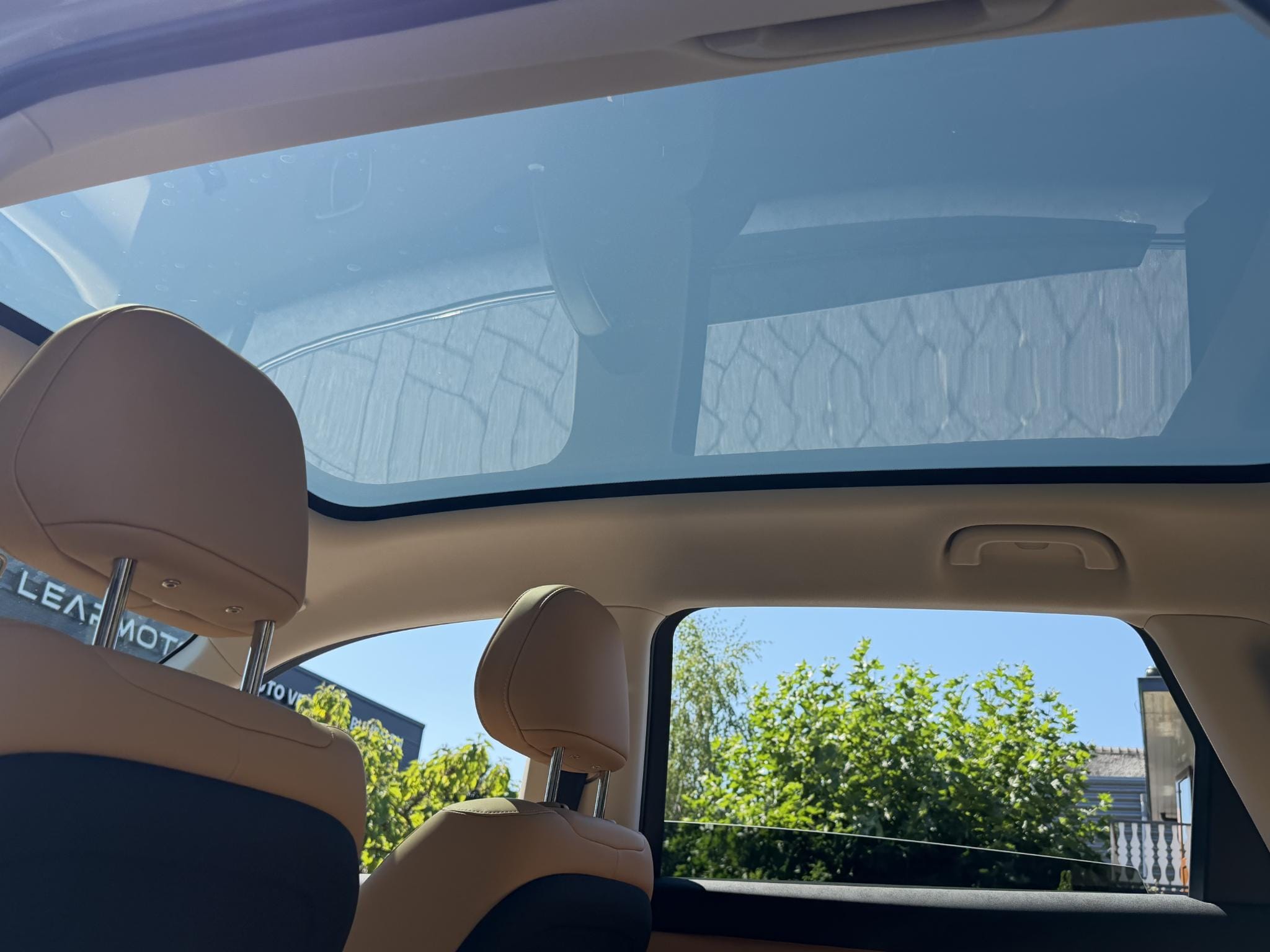 Leapmotor C10 Design REEV 28.4 kWh 218PK Automaat Navigatie, Camera 360, Lichtmetalen velgen, Elektrische Achterklep, Kunstlederen bekleding, Stoel Verwarming & Ventilatie afbeelding 14