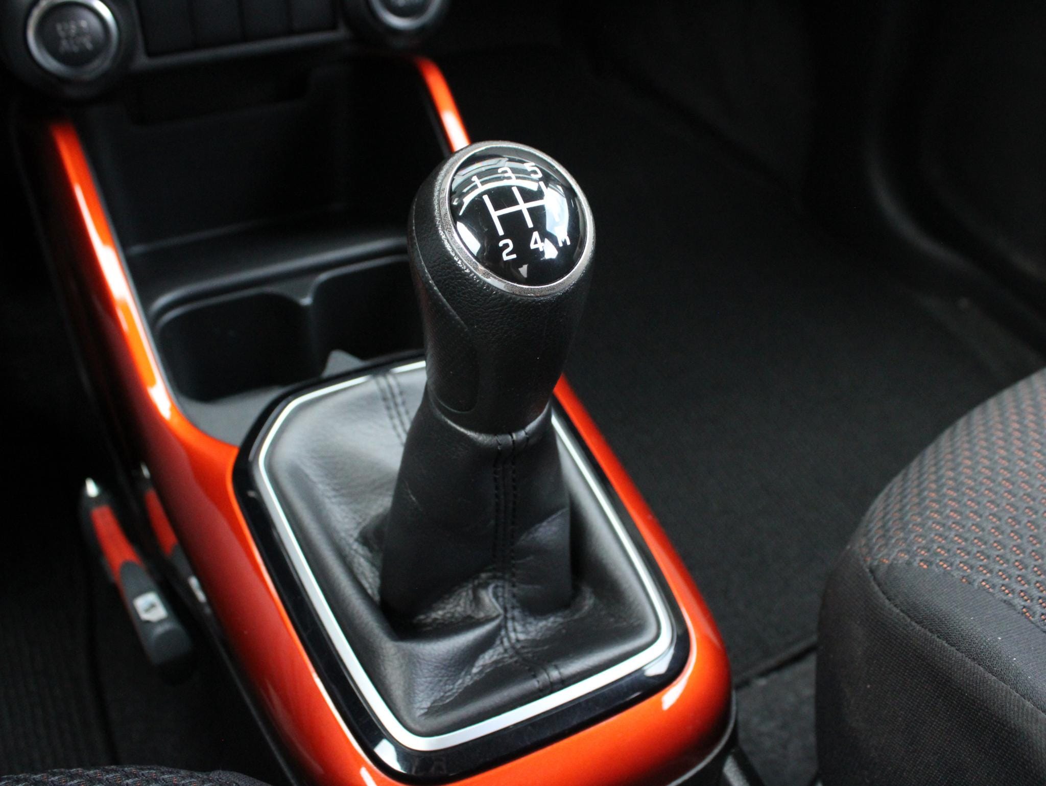 Suzuki Ignis 1.2 Select 2e Eigenaar, Carplay/Android Auto, Stoelverwarming, Achteruitrijcamera, Airco, Radio afbeelding 19