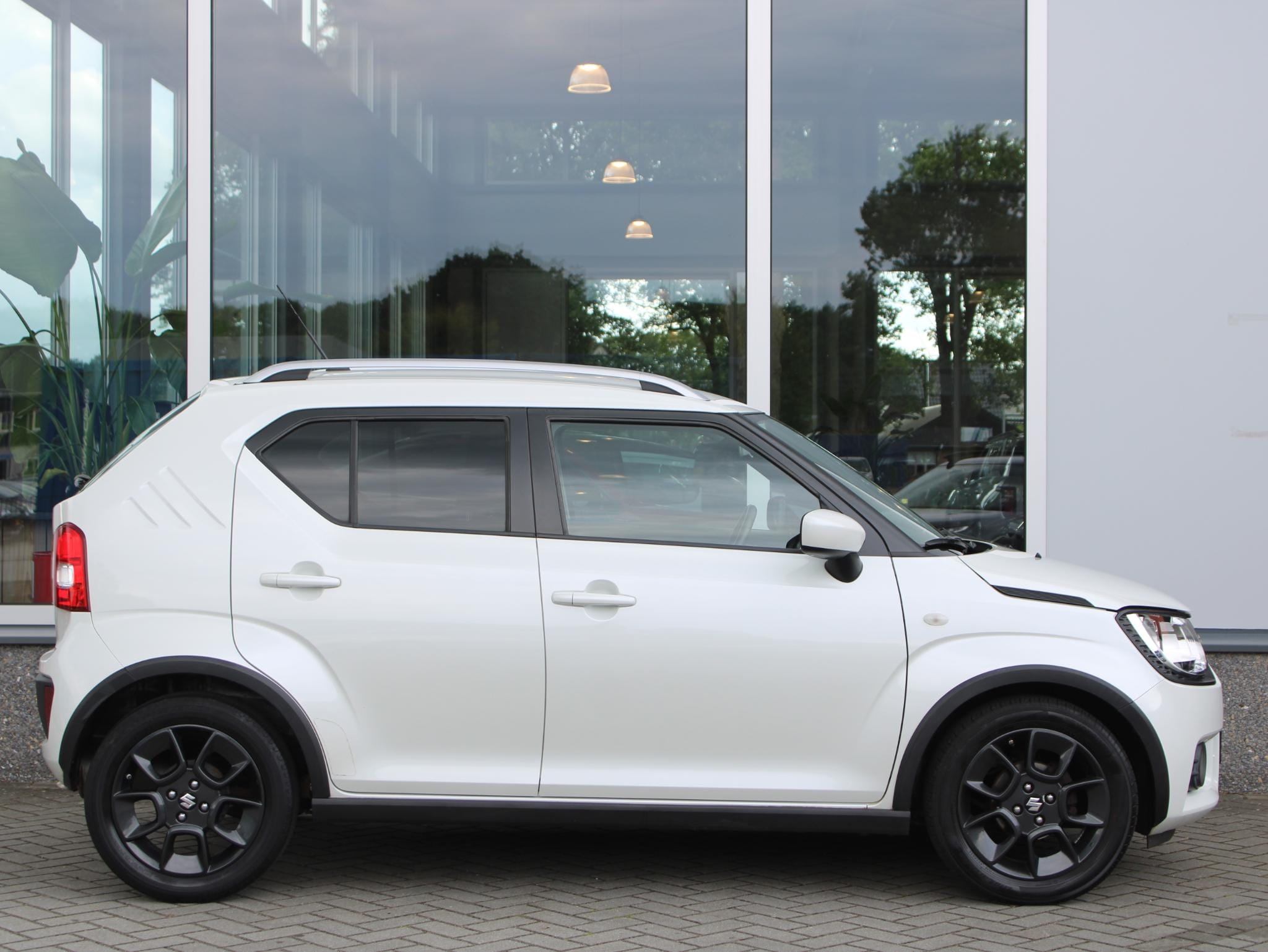 Suzuki Ignis 1.2 Select 2e Eigenaar, Carplay/Android Auto, Stoelverwarming, Achteruitrijcamera, Airco, Radio afbeelding 15