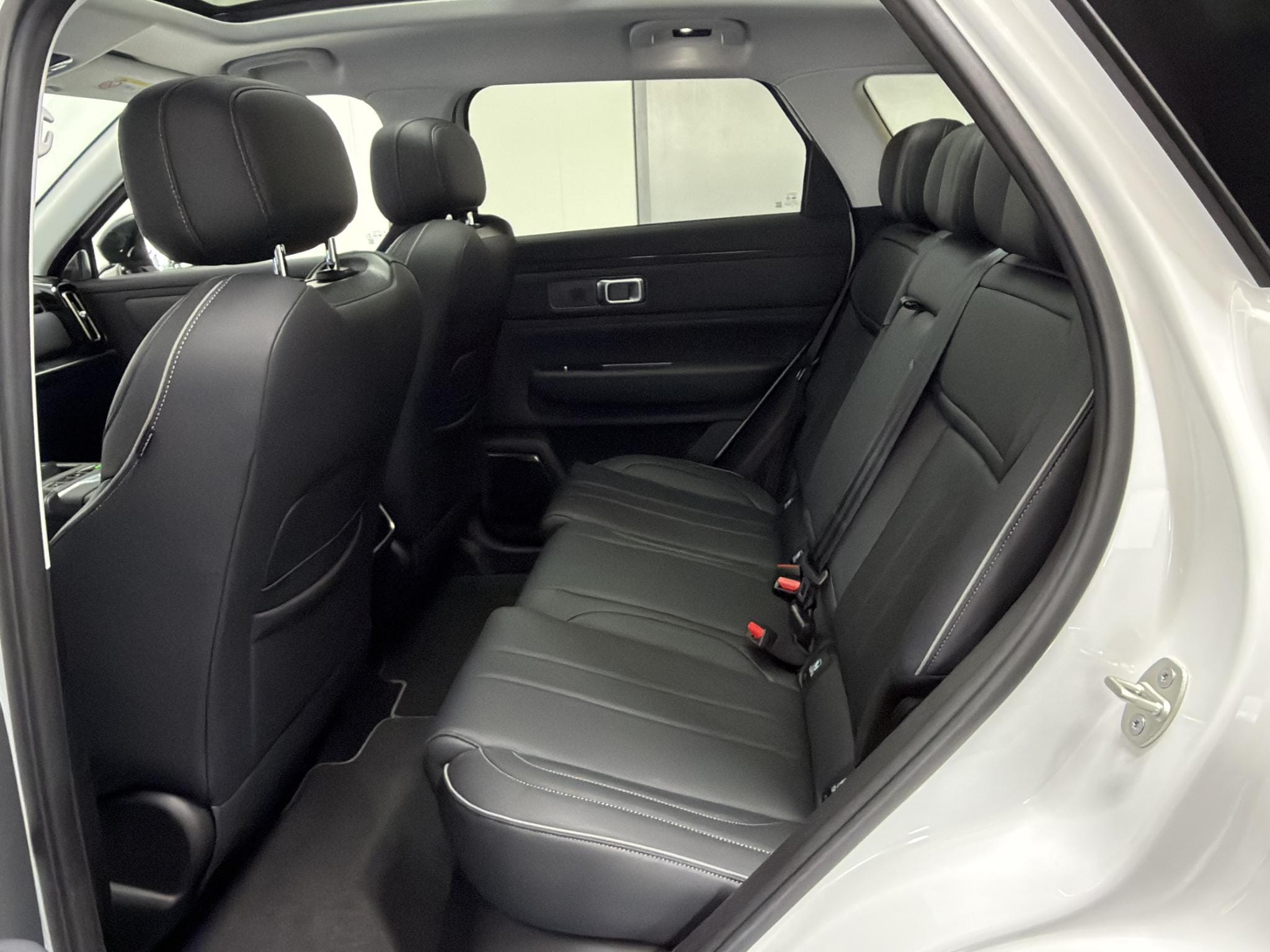 Jaecoo 7 1.5 GDI Exclusive PHEV Trekhaak , Panoramadak, Kunstlederen Bekleding, Stoelverwarming en -ventilatie afbeelding 19