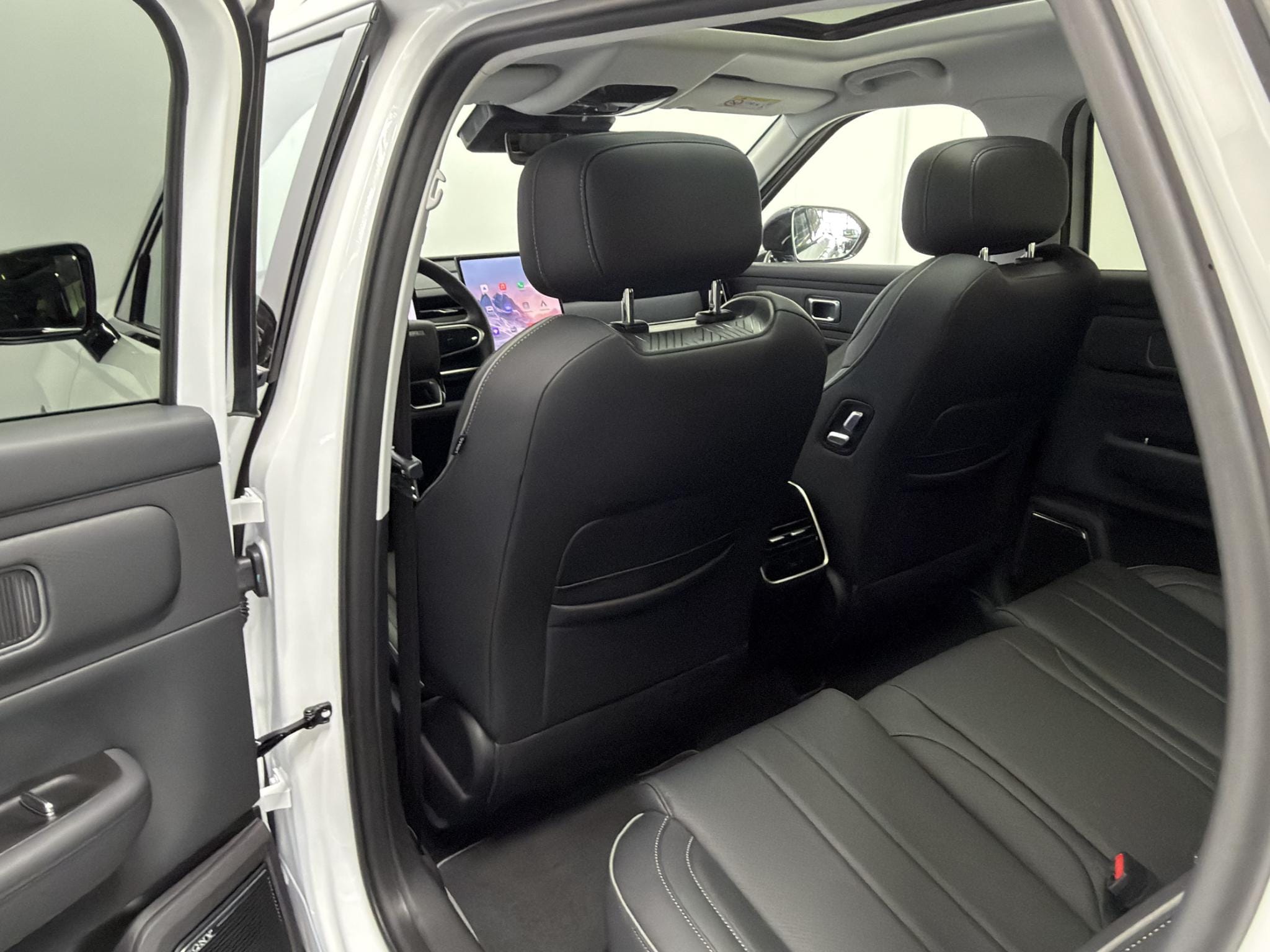 Jaecoo 7 1.5 GDI Exclusive PHEV Trekhaak , Panoramadak, Kunstlederen Bekleding, Stoelverwarming en -ventilatie afbeelding 23
