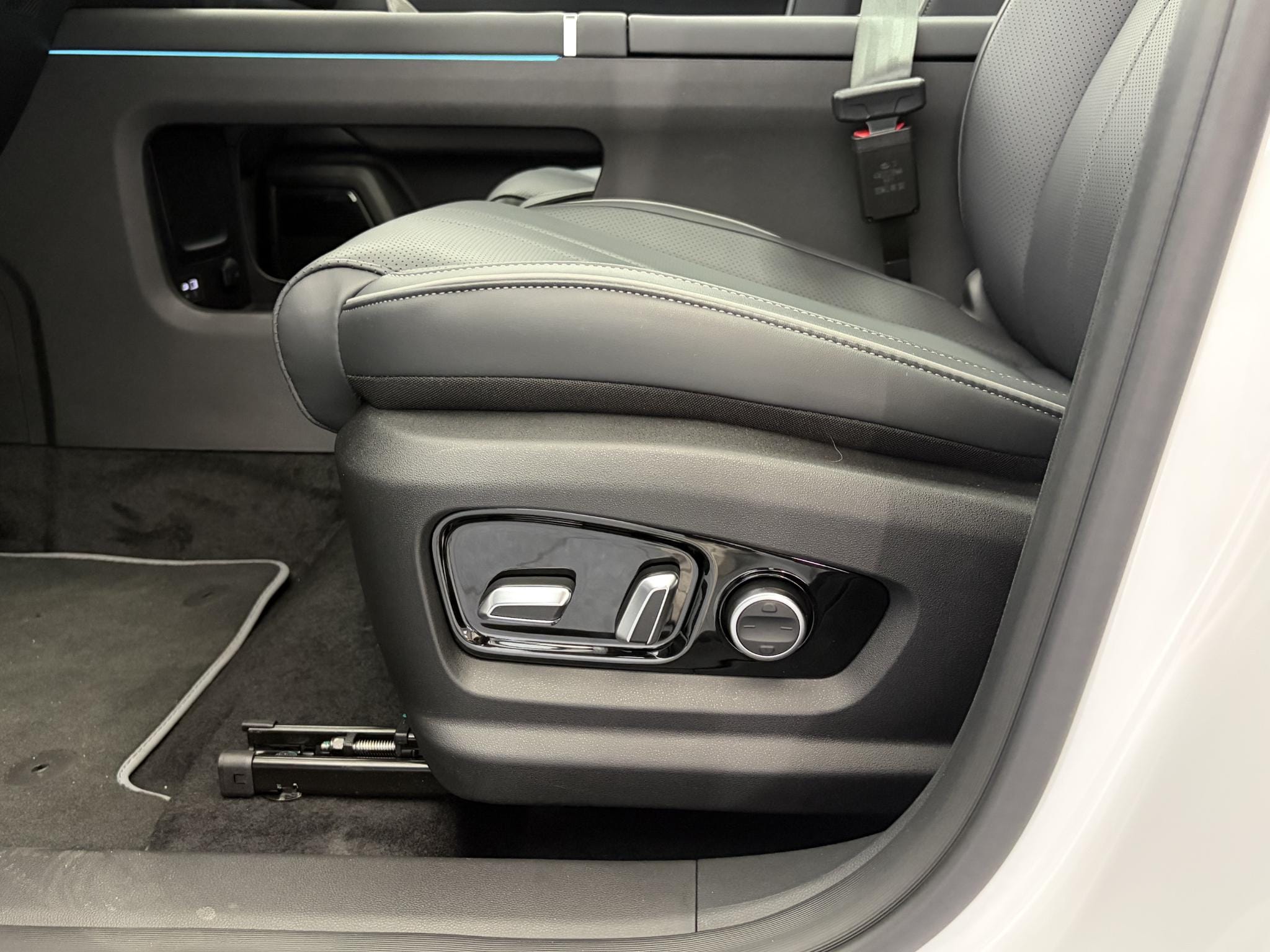 Jaecoo 7 1.5 GDI Exclusive PHEV Trekhaak , Panoramadak, Kunstlederen Bekleding, Stoelverwarming en -ventilatie afbeelding 24