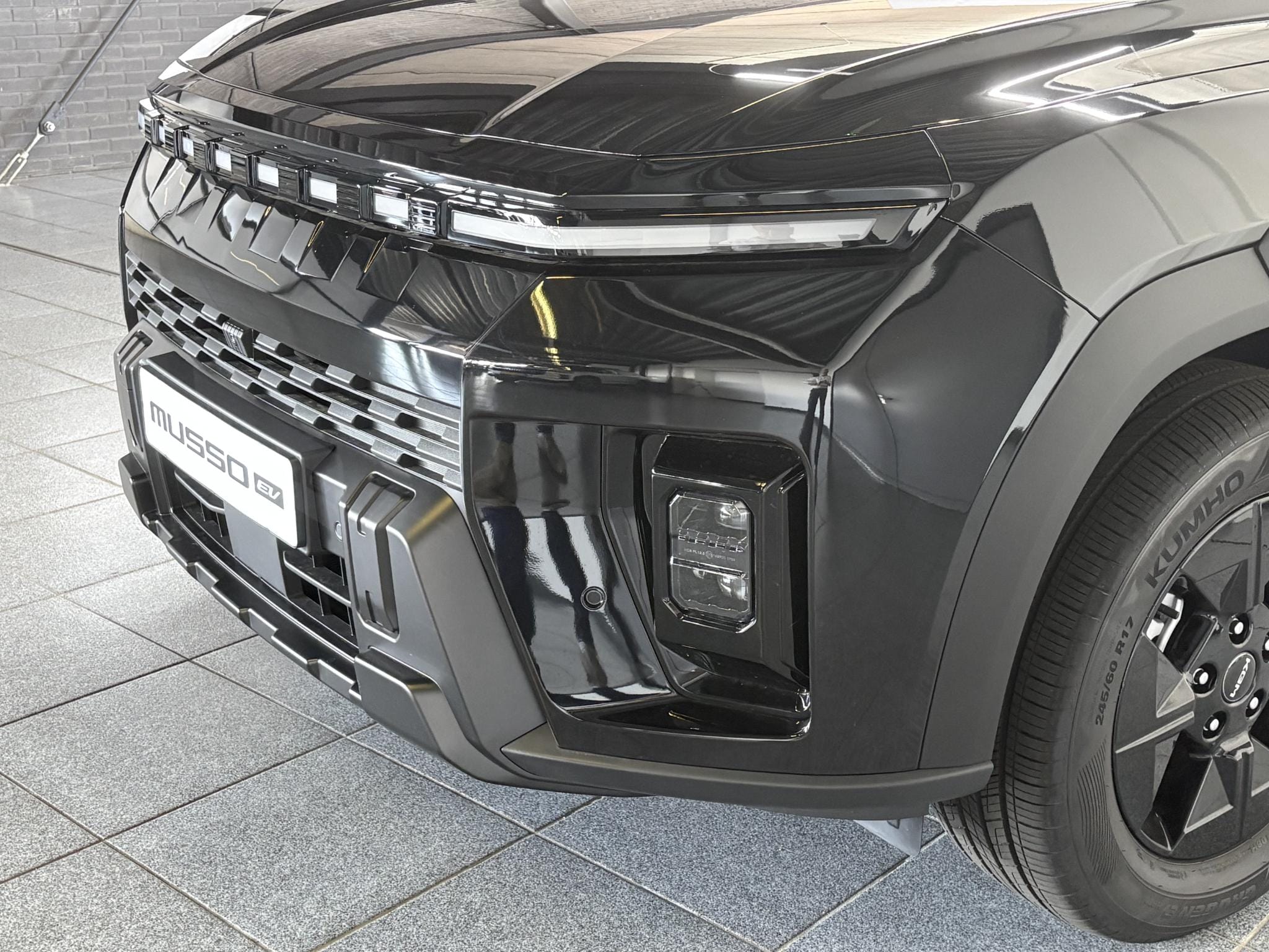 KGM Musso EV Titanium 80.6 kWh 4WD Luxe lederen bekleding, Stoelverwarming en ventilatie, Schuifdak, Navigatie, 4x4, 2300kg trekgewicht! afbeelding 9