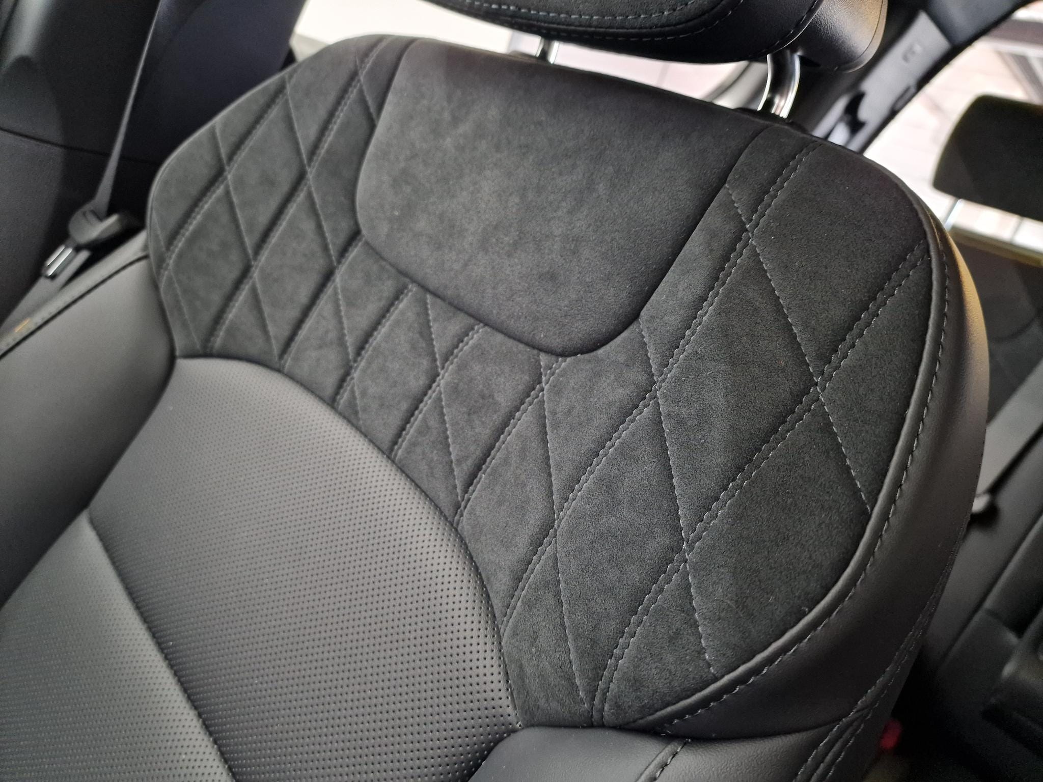 KGM Musso EV Titanium 80.6 kWh 4WD Luxe lederen bekleding, Stoelverwarming en ventilatie, Schuifdak, Navigatie, 4x4, 2300kg trekgewicht! afbeelding 14