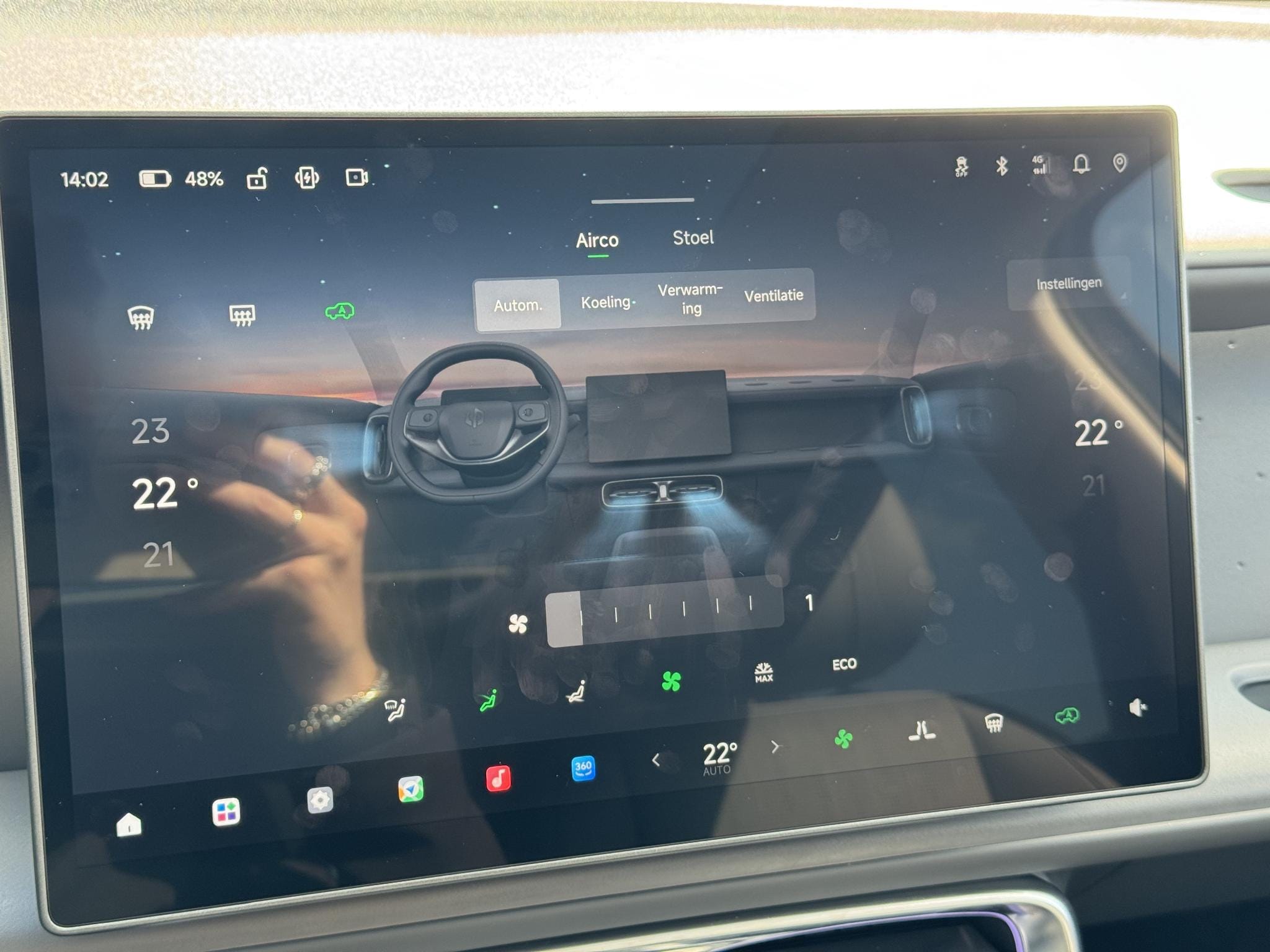 Leapmotor B10 Design ProMax 67.1 kWh 218PK Automaat Navigatie, Rondomzichtcamera, Adaptieve Cruise Control, Climate Control, Panoramadak afbeelding 21