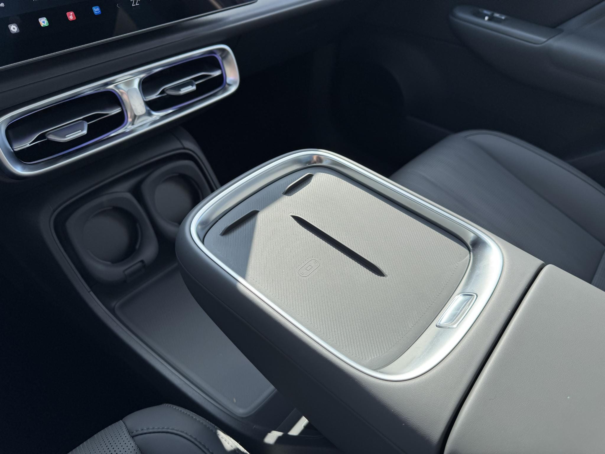 Leapmotor B10 Design ProMax 67.1 kWh 218PK Automaat Navigatie, Rondomzichtcamera, Adaptieve Cruise Control, Climate Control, Panoramadak afbeelding 25
