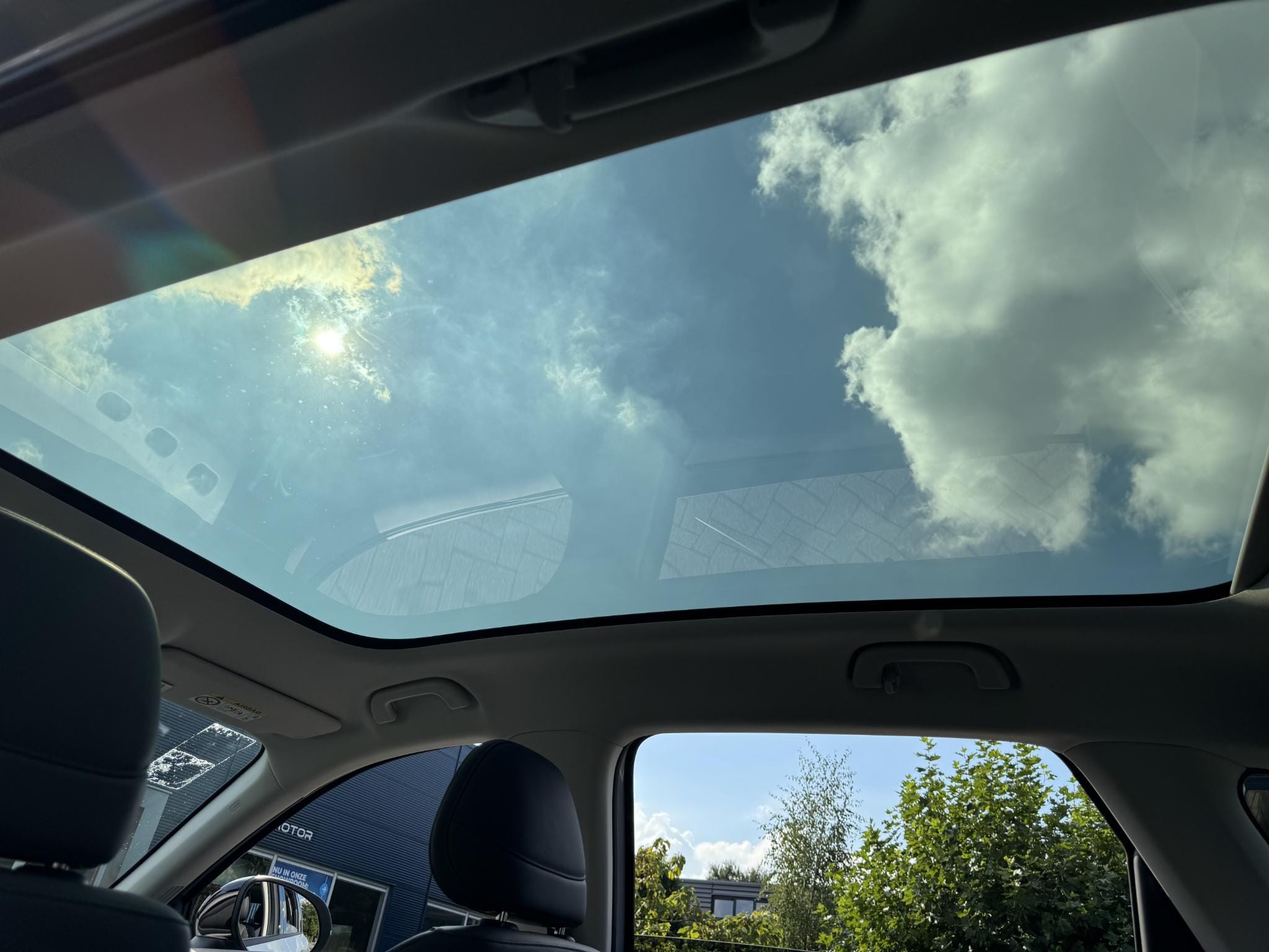 Leapmotor B10 Design ProMax 67.1 kWh 218PK Automaat Navigatie, Camera 360, Lichtmetalen velgen, Elektrische Achterklep, Kunstlederen bekleding, Stoel Verwarming & Ventilatie afbeelding 15