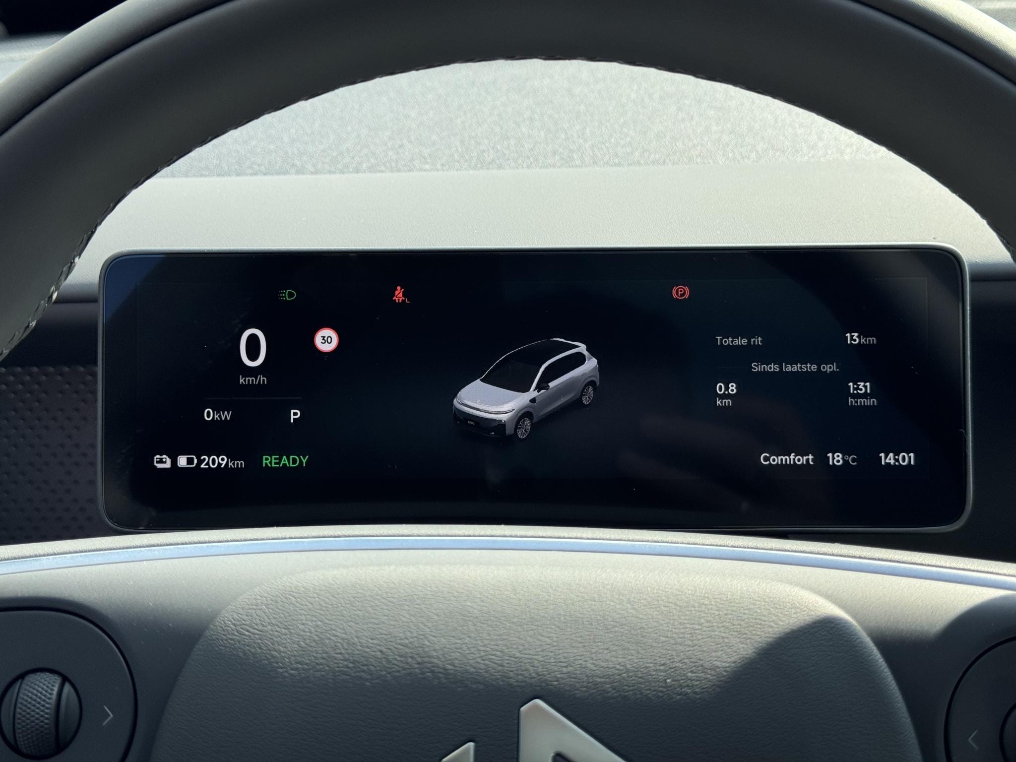 Leapmotor B10 Design ProMax 67.1 kWh 218PK Automaat Navigatie, Camera 360, Lichtmetalen velgen, Elektrische Achterklep, Kunstlederen bekleding, Stoel Verwarming & Ventilatie afbeelding 20