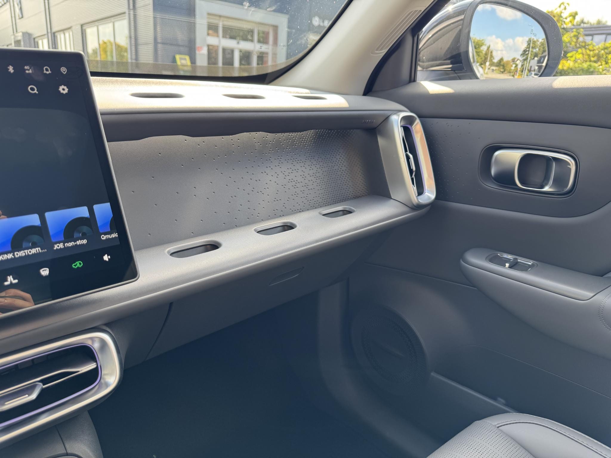 Leapmotor B10 Design ProMax 67.1 kWh 218PK Automaat Navigatie, Camera 360, Lichtmetalen velgen, Elektrische Achterklep, Kunstlederen bekleding, Stoel Verwarming & Ventilatie afbeelding 35