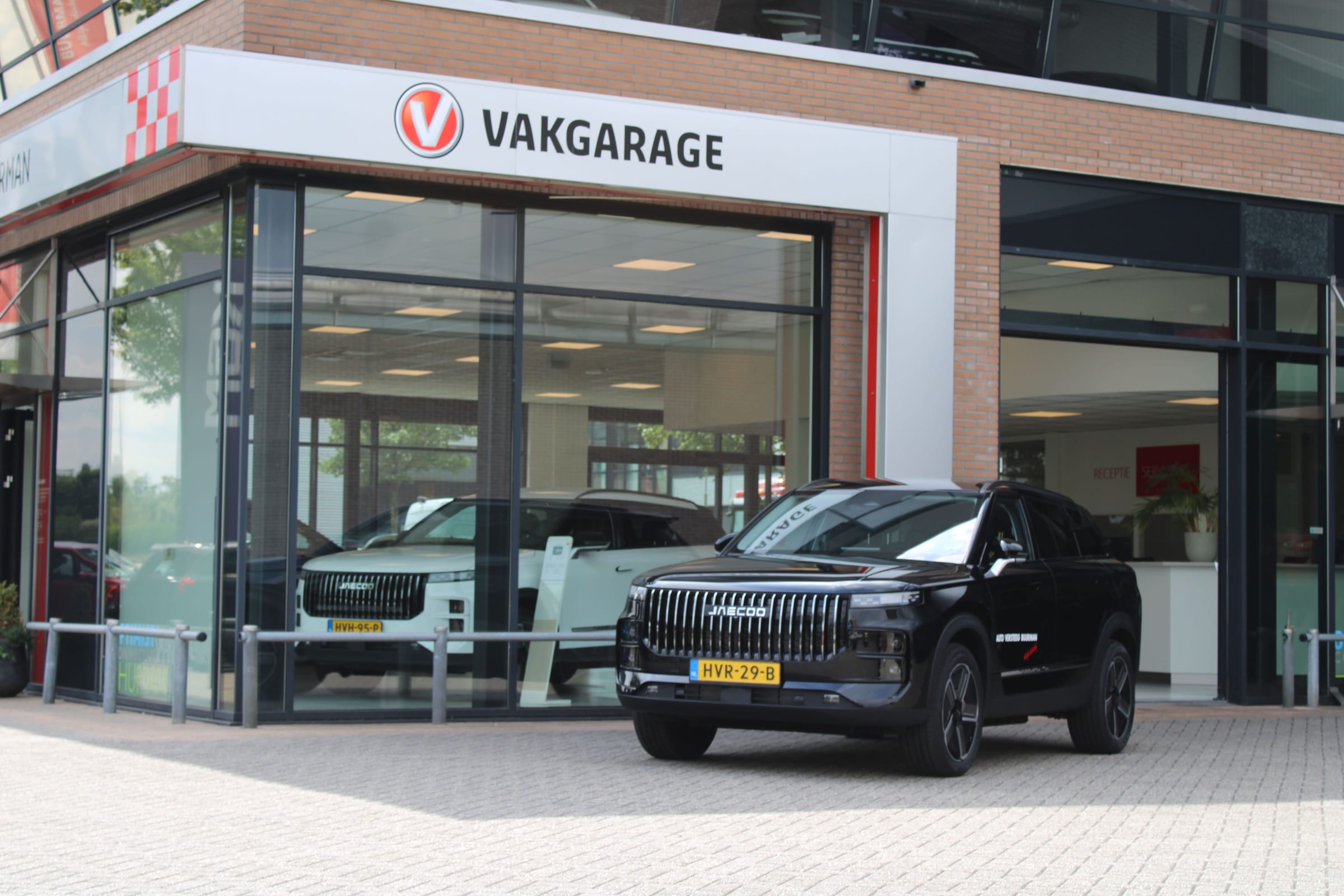 Auto Versteeg Buurman Barneveld Zuid KGM, OMODA JAECOO Vakgarage, Mitsubishi, Peugeot, Citroen JPG
