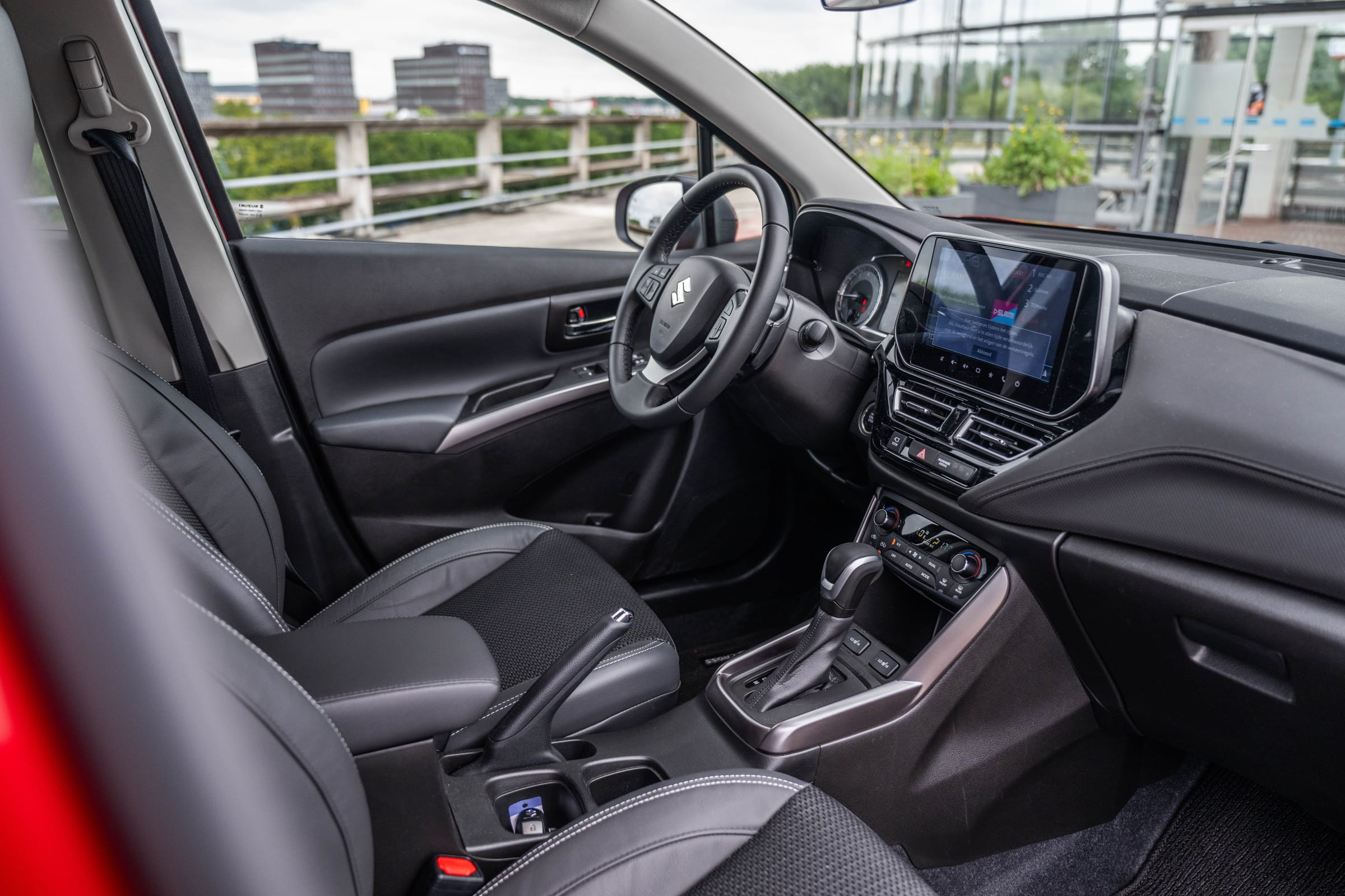 Suzuki S-Cross > Versteeg Buurman Barneveld Ermelo Deventer Nunspeet