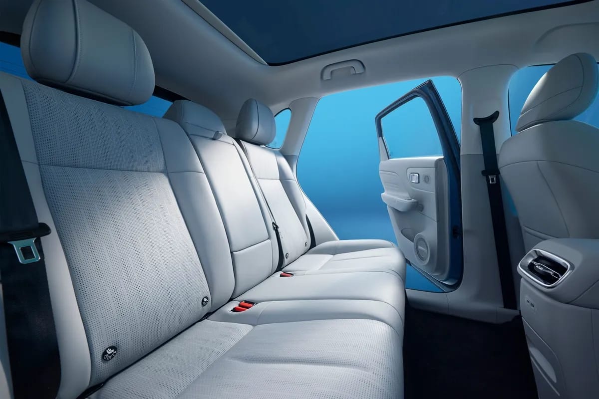 new Leapmotor B10 Auto Versteeg Buurman Voorthuizen Barneveld Ede Veenendaal Apeldoorn Deventer Ermelo.jpg (1).webp